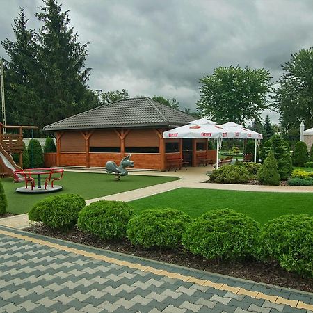 Hotel Hesperus Międzyrzec Podlaski Exteriér fotografie