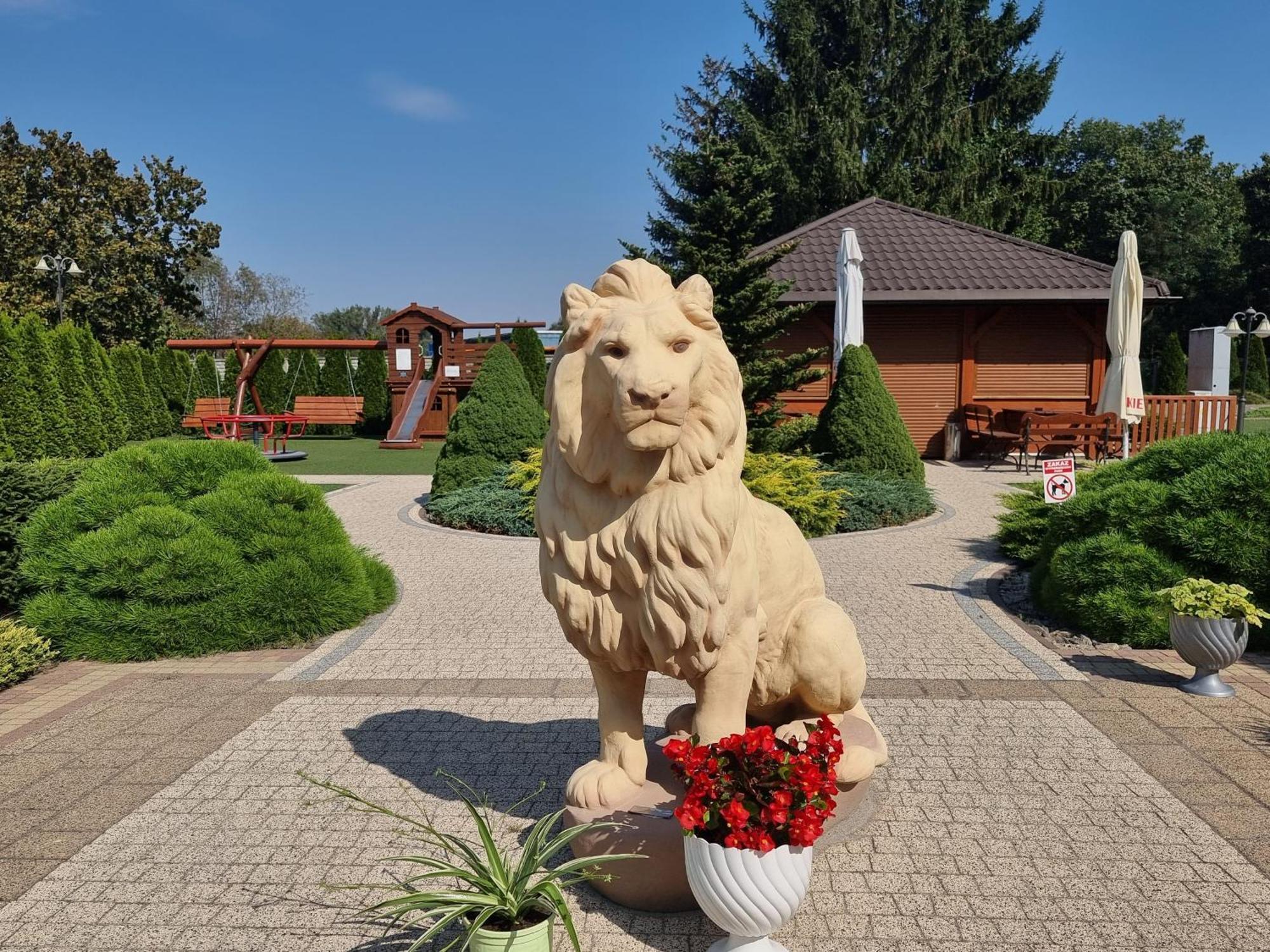 Hotel Hesperus Międzyrzec Podlaski Exteriér fotografie